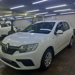 Автомобиль RENAULT LOGAN - фото - 1